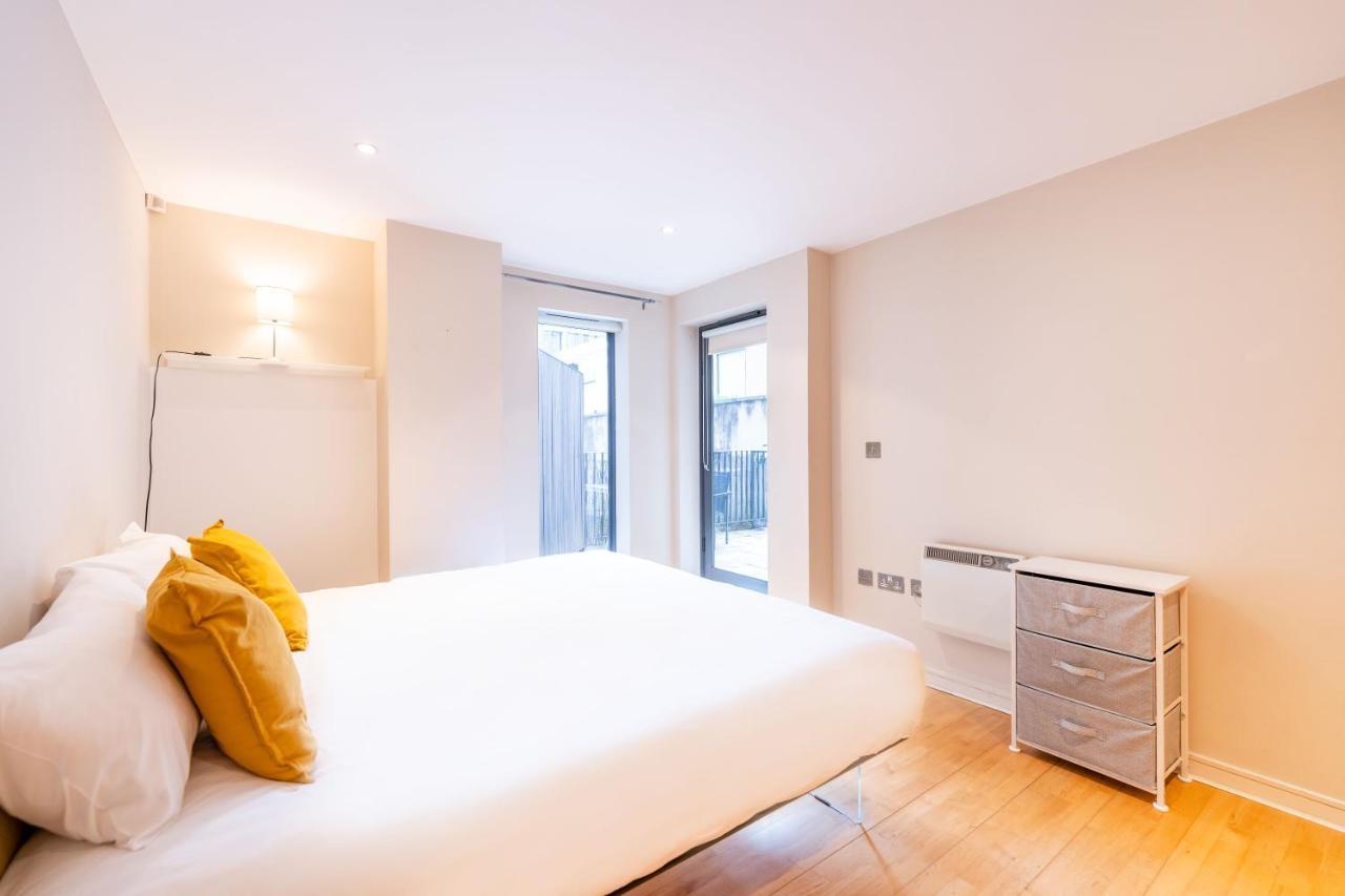 William Apartment