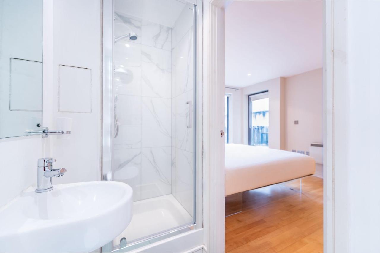 William Apartment