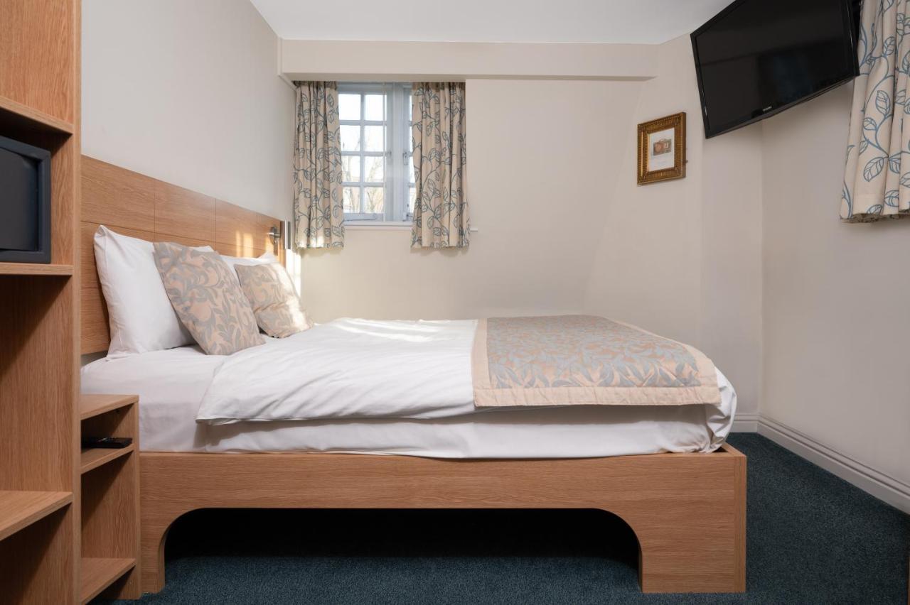 Herberg Fox Connaught 3*