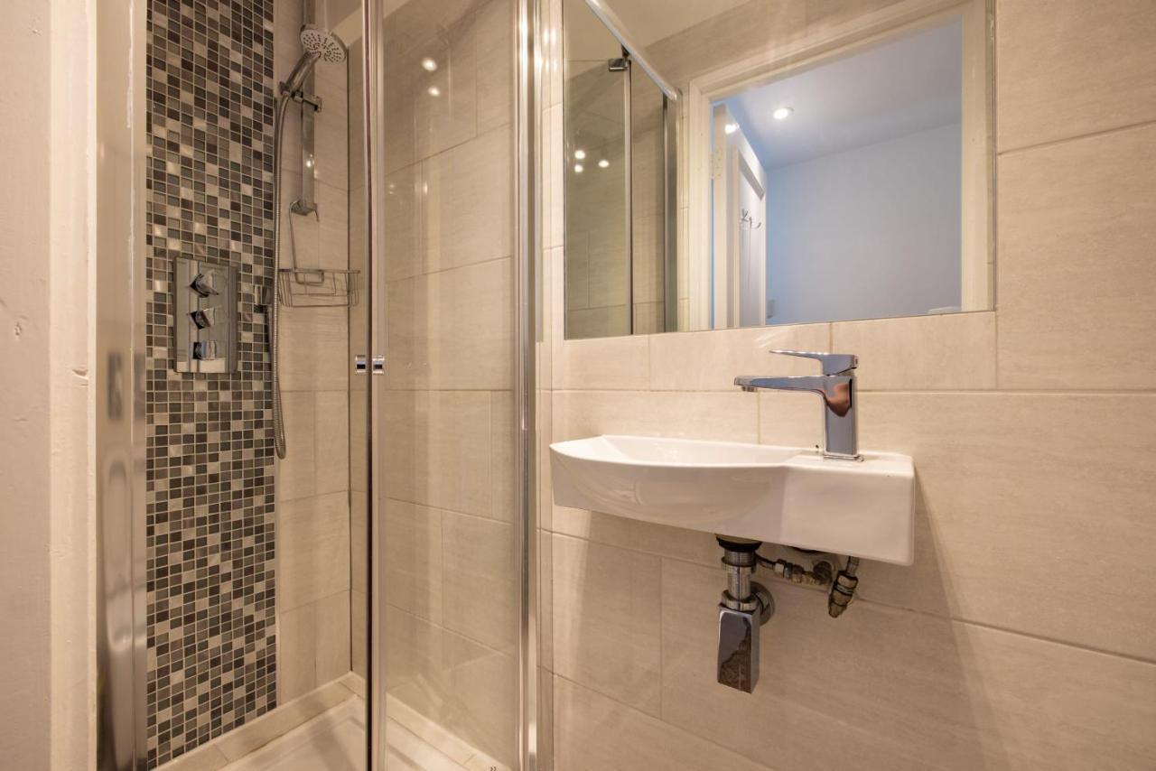 Spacious With Office & Rear Terrace *