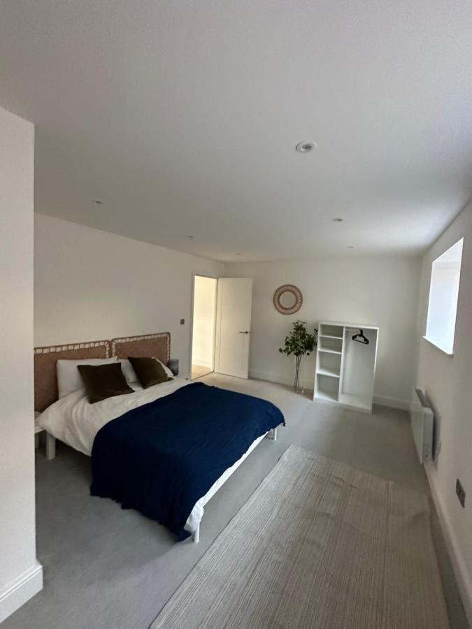 Fabulous 3a August - Na Apartment London