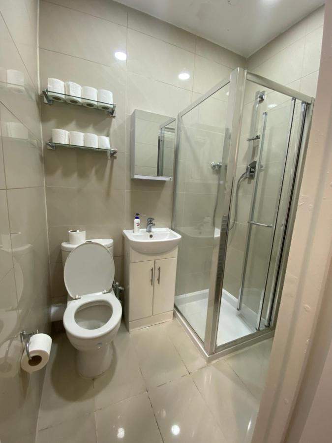 30 Willesden Lane * London