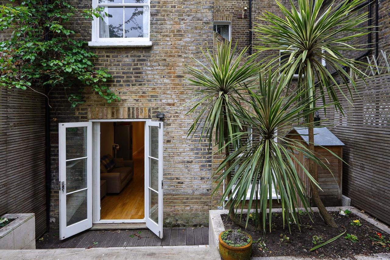 Apartment Bright 2-bed Garden Flat With Skylights In Chelsea London
