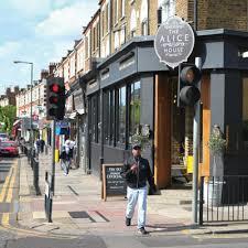 118 Brondesbury Road * Londen