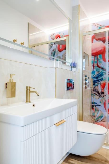 House 10 Mins To Tower Bridge Hot Tub & Parking Ferienhaus *