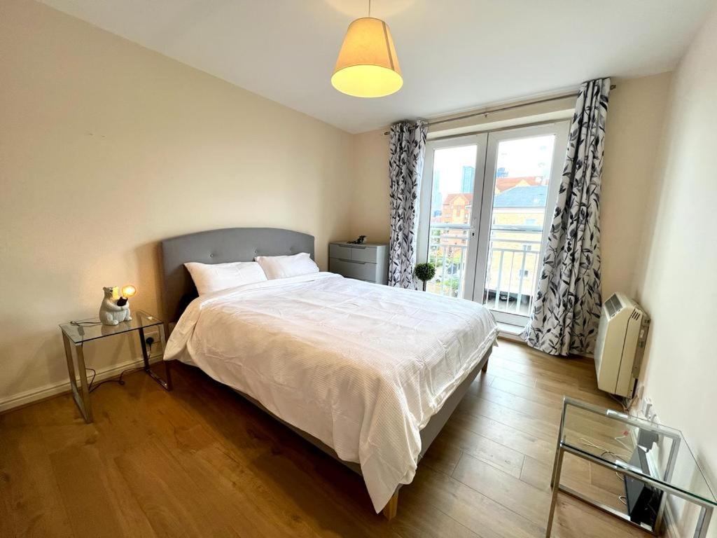 Best Deal - 1bed In Canary Wharf With Parking Apartamento *