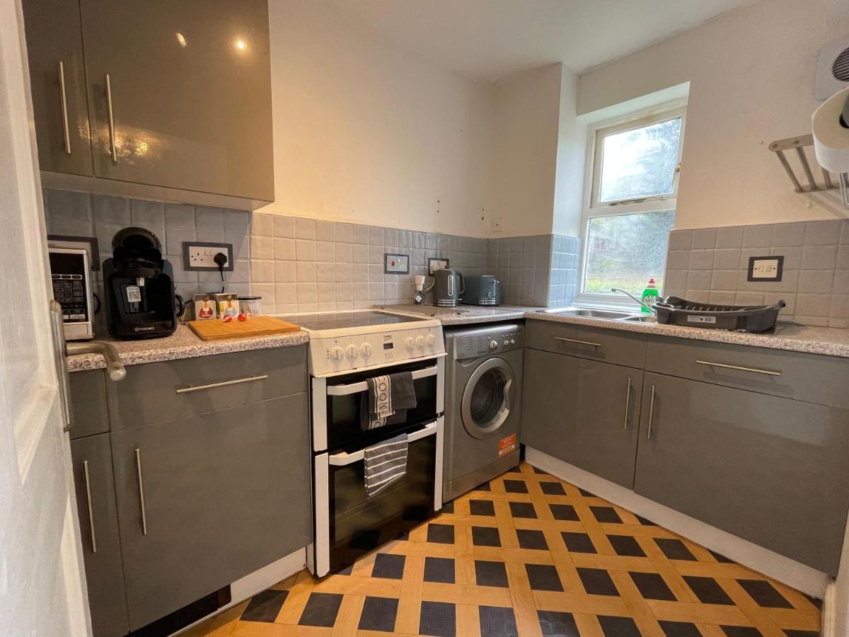 Surrey Docks Se16 Near Canada Water N Easy Access Canary Wharf Londen