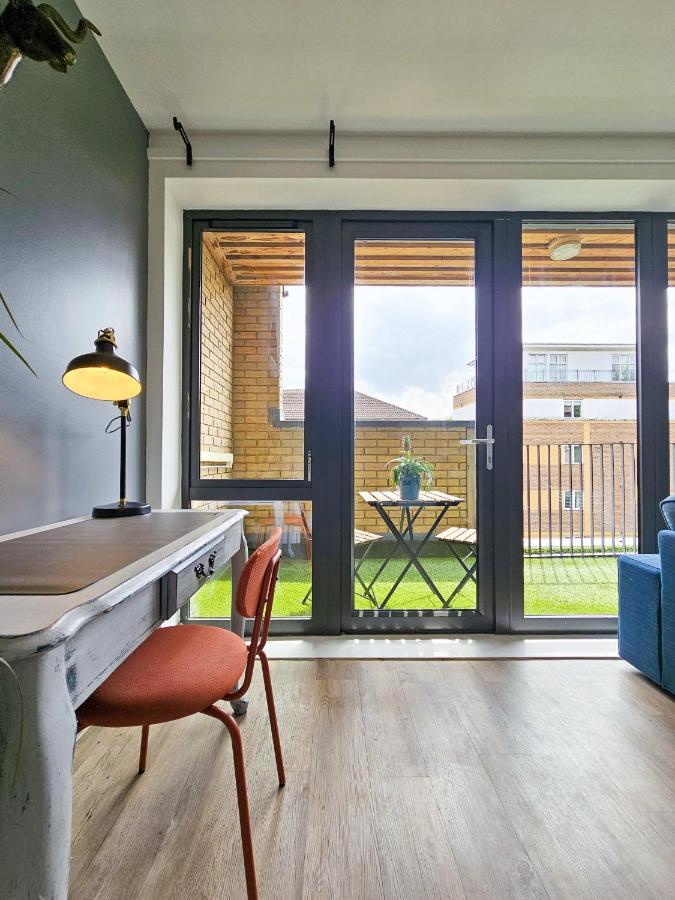 Apartment Centrally Located Spacious Flat Near Canary Wharf London