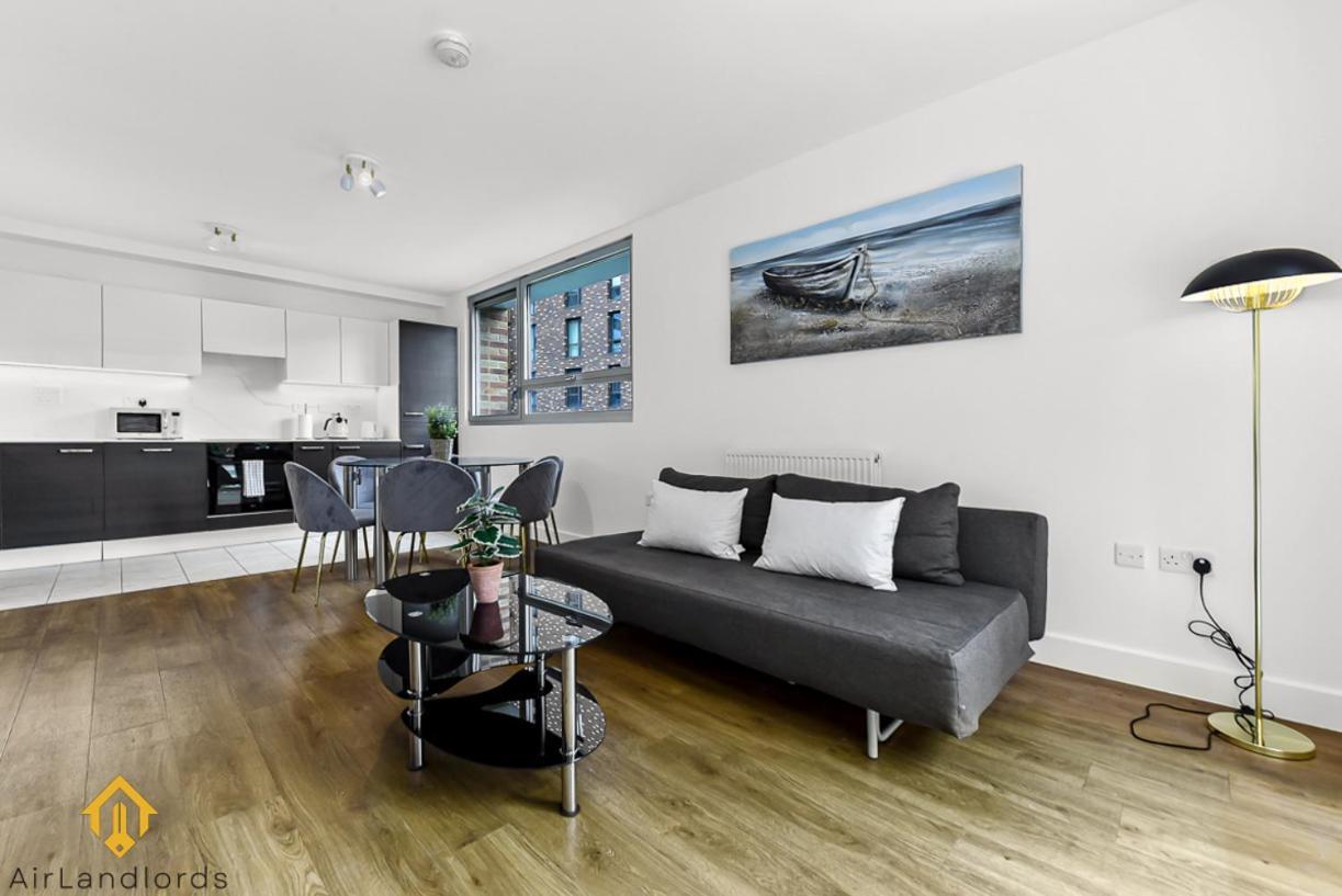 Leilighet Exclusive 3 Bed 3bath Penthouse Near Canary Wharf London