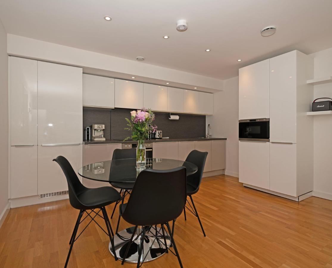 Kew Bridge Penthouse *