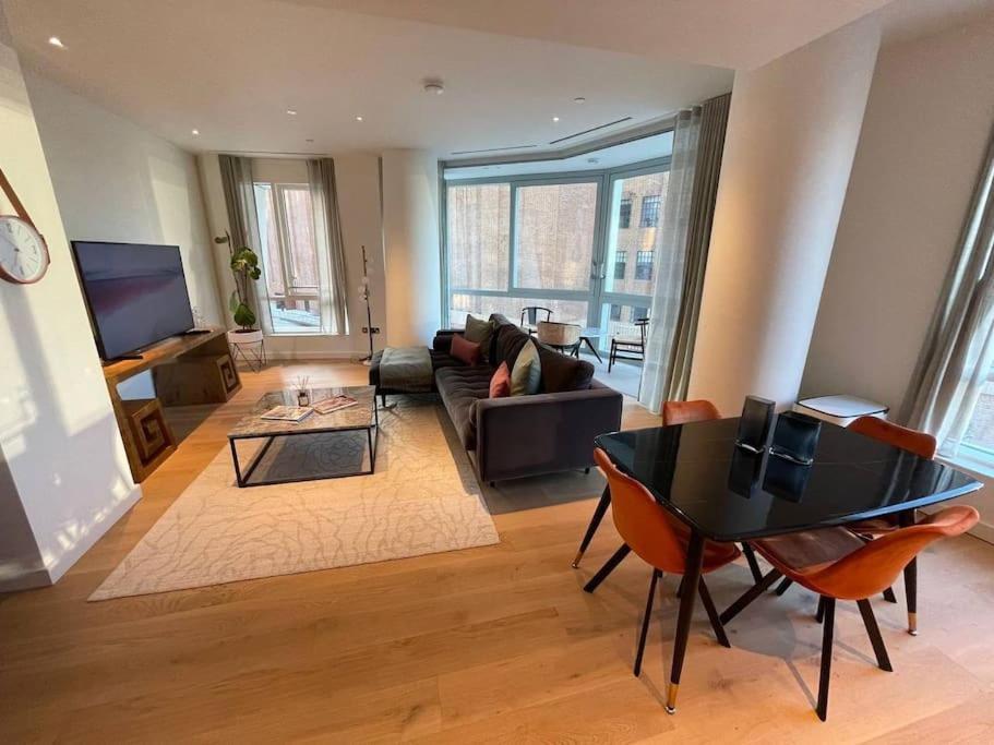 Leilighet Luxury 3 Bed 3 Bath In Central