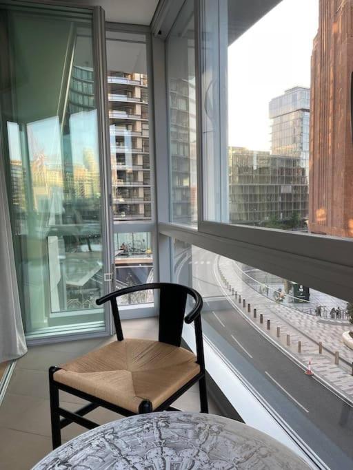 Luxury 3 Bed 3 Bath In Central *
