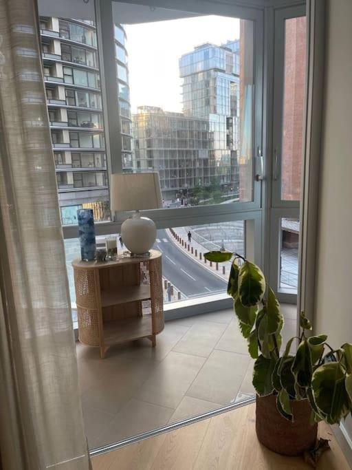 Luxury With Ac By The River Londres