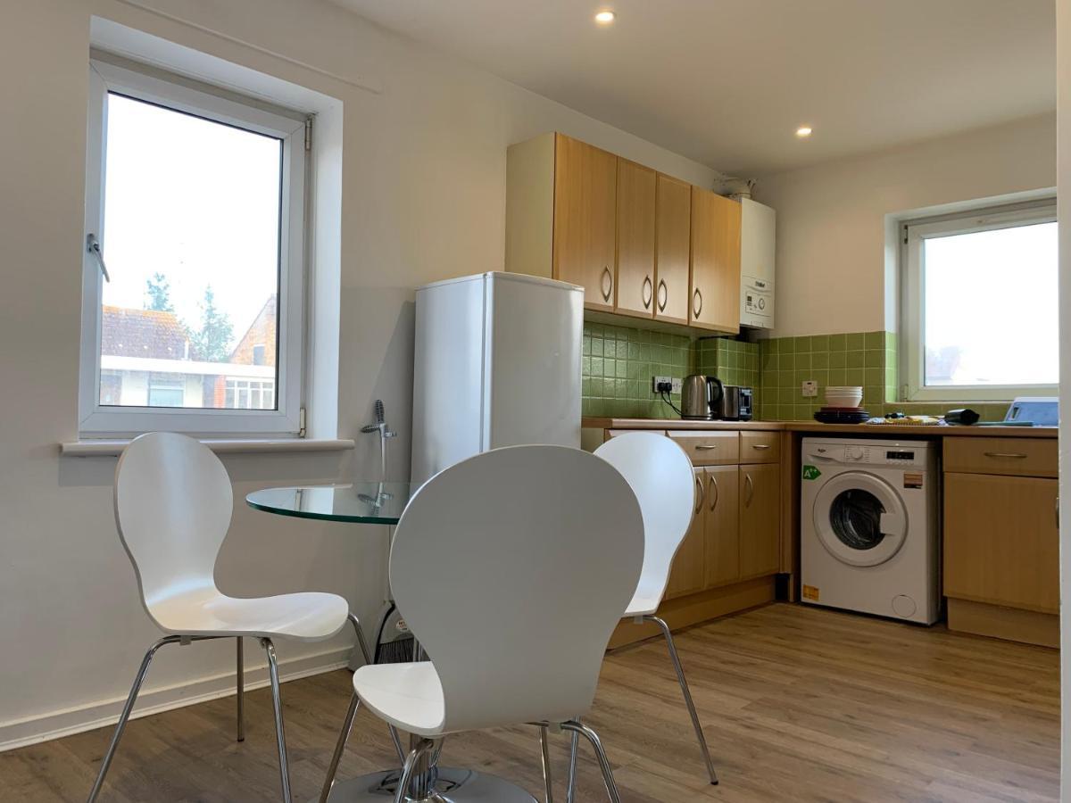 Cozy 2beds @canning Town Apartment