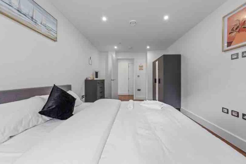 Cozy Flat Near Eye/ Victoria / Vauxhall Leilighet *