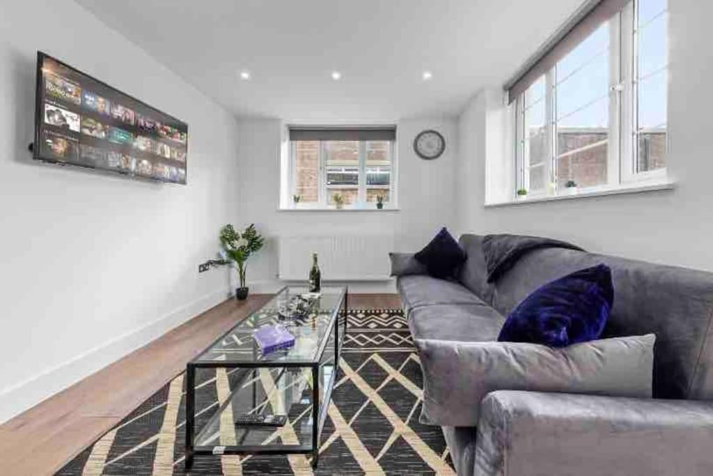 Cozy Flat Near Eye/ Victoria / Vauxhall Leilighet *