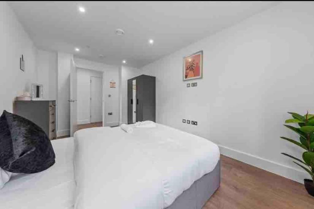 Cozy Flat Near Eye/ Victoria / Vauxhall Leilighet