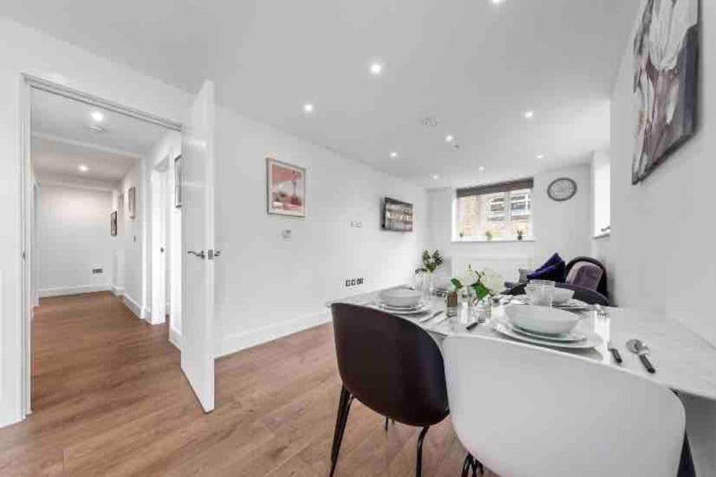 Cozy Flat Near Eye/ Victoria / Vauxhall * London