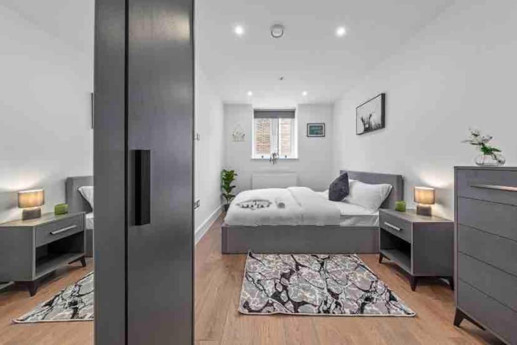 Cozy Flat Near Eye/ Victoria / Vauxhall Leilighet *
