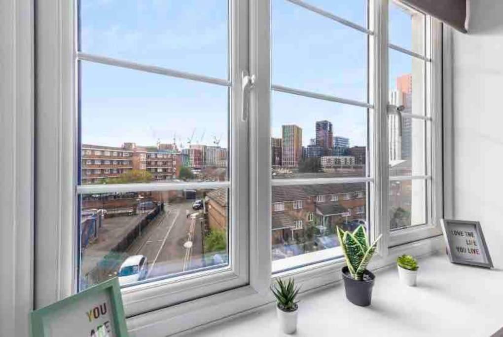 Cozy Flat Near Eye/ Victoria / Vauxhall Leilighet London