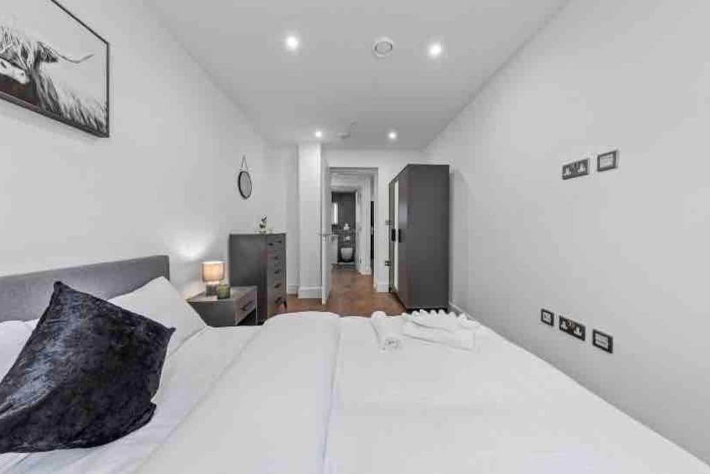 Leilighet Cozy Flat Near Eye/ Victoria / Vauxhall *