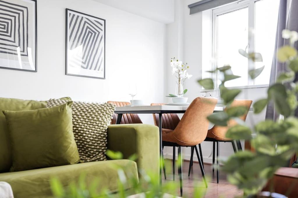 Penthouse Camden By Hiatus Concierge * Londen