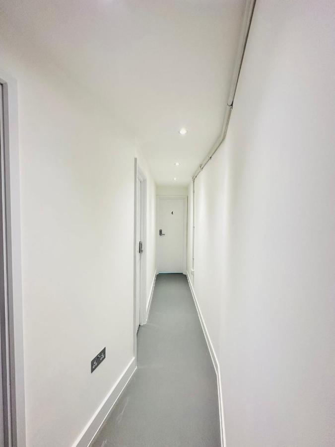 Gjestgiverier Marbel Aldgate *
