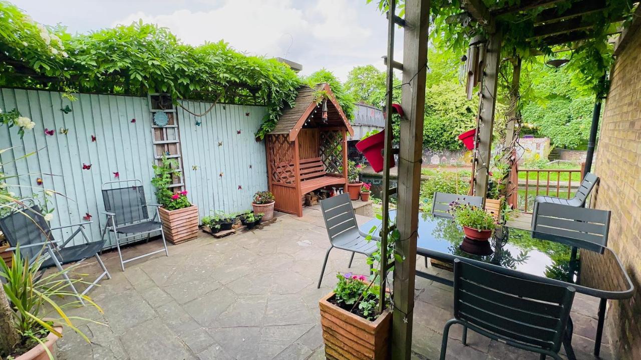 Amazing Location - Of London- 2 Bedroom Stunning Canal View House With Private Garden,parking & Balcony Apartment