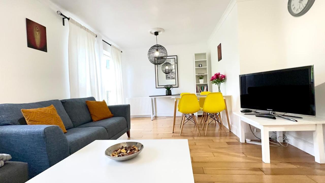 Apartment Amazing Location - Of London- 2 Bedroom Stunning Canal View House With Private Garden,parking & Balcony