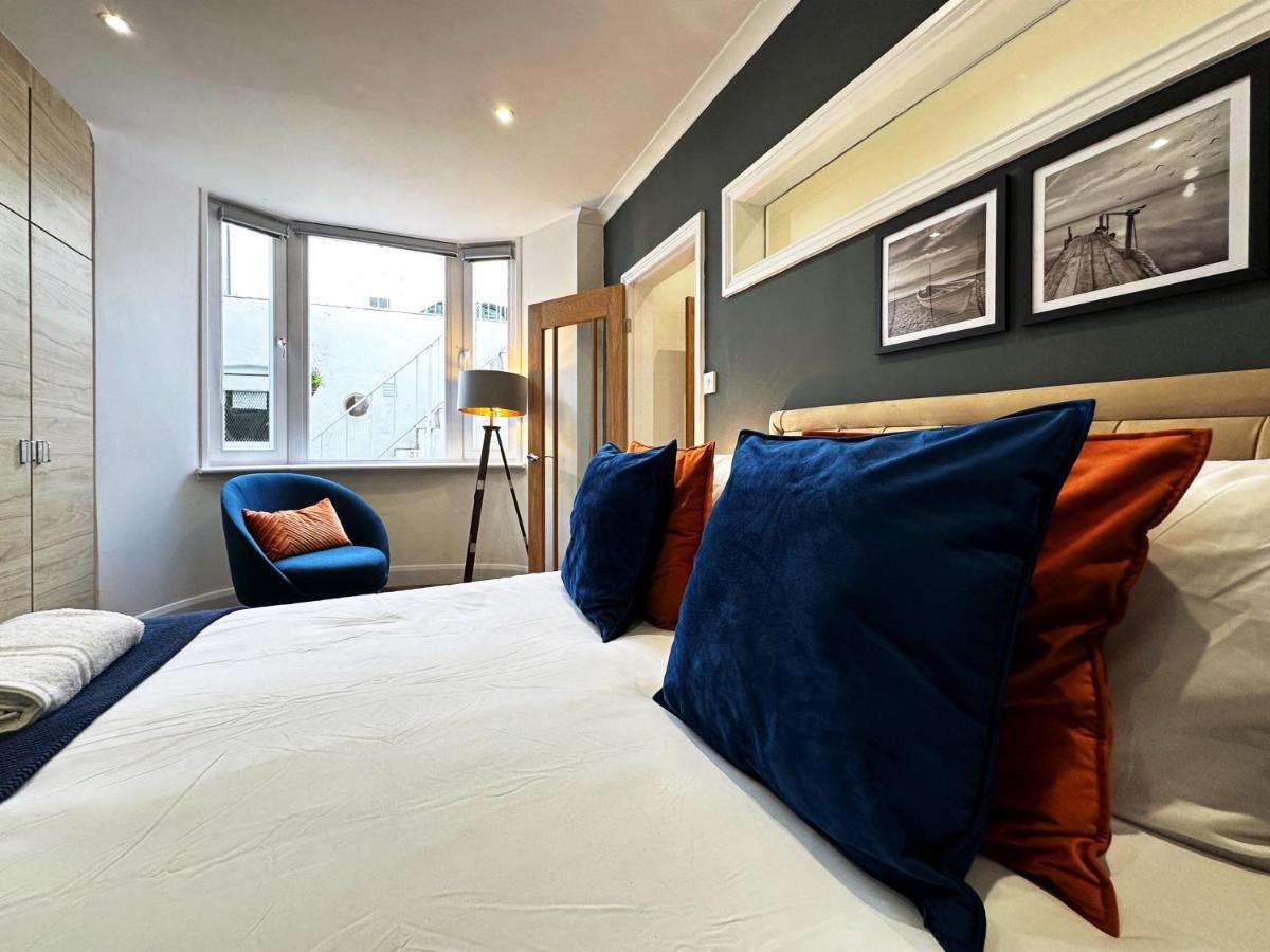 Apartamento Liam Place Near Hyde Park - 1 Double Bed, 1 Sofa Bed, Spacious Apartment, Private Entrance