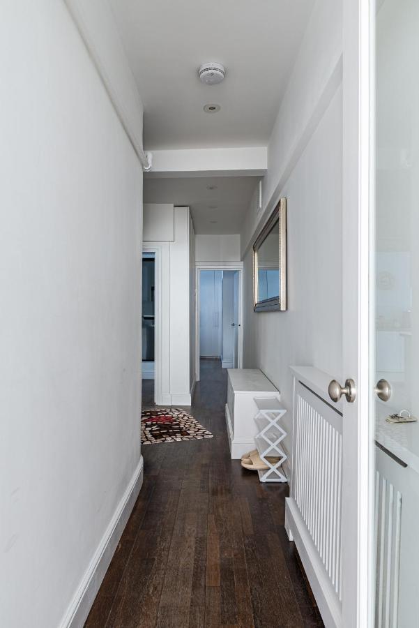 Appartement Specious Bright Flat With Garden In *