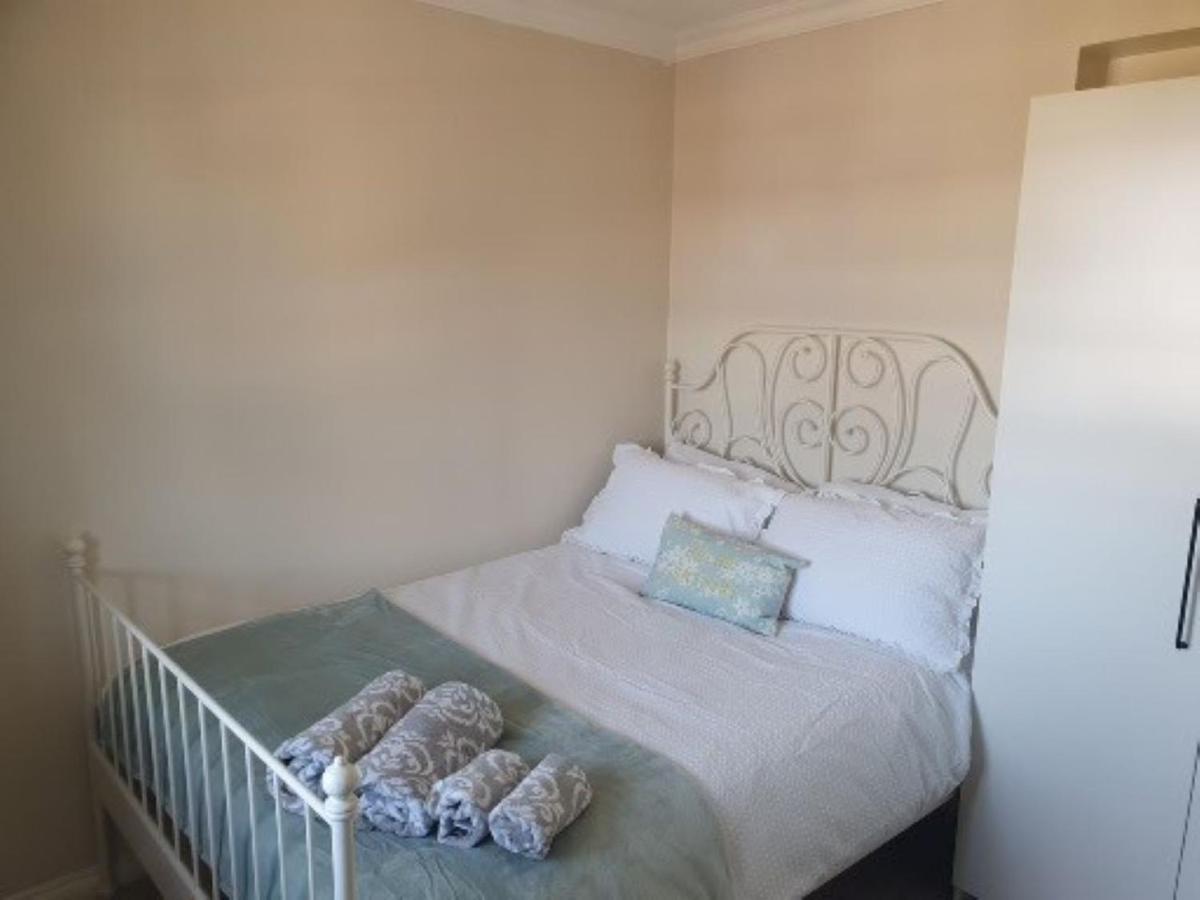 Stylish & Cozy 2-bedroom Flat In Hoxton & Shoreditch Apartment London