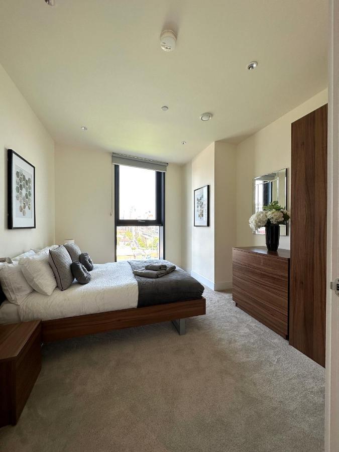 3 Bedroom Penthouse With Private Terrace, Battersea, Nine Elms * Londres