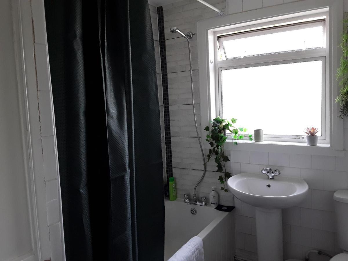 Apartment Stunning 1-bed In *