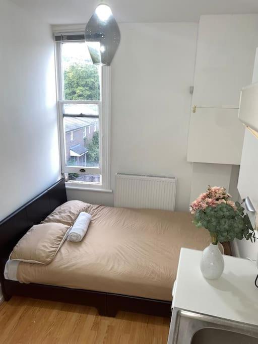 Appartement Private Studio Flat Close To Central With Smart Tv And Workspace *