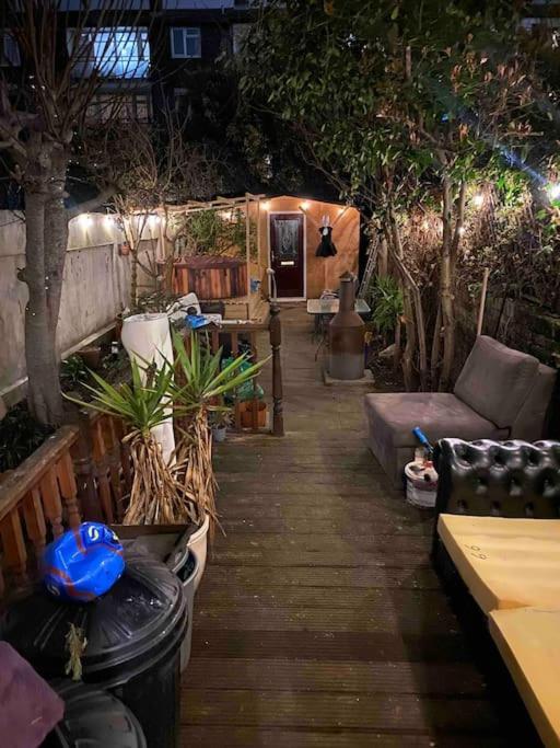3bed 2bath Poplar Townhouse London
