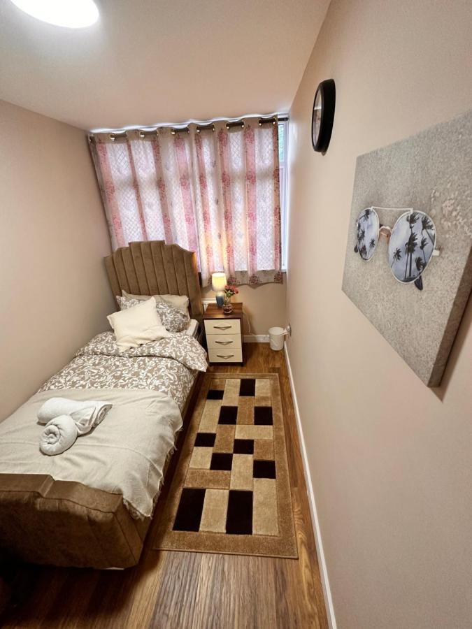 Guest house Canary Wharf Single Double And En-suite *