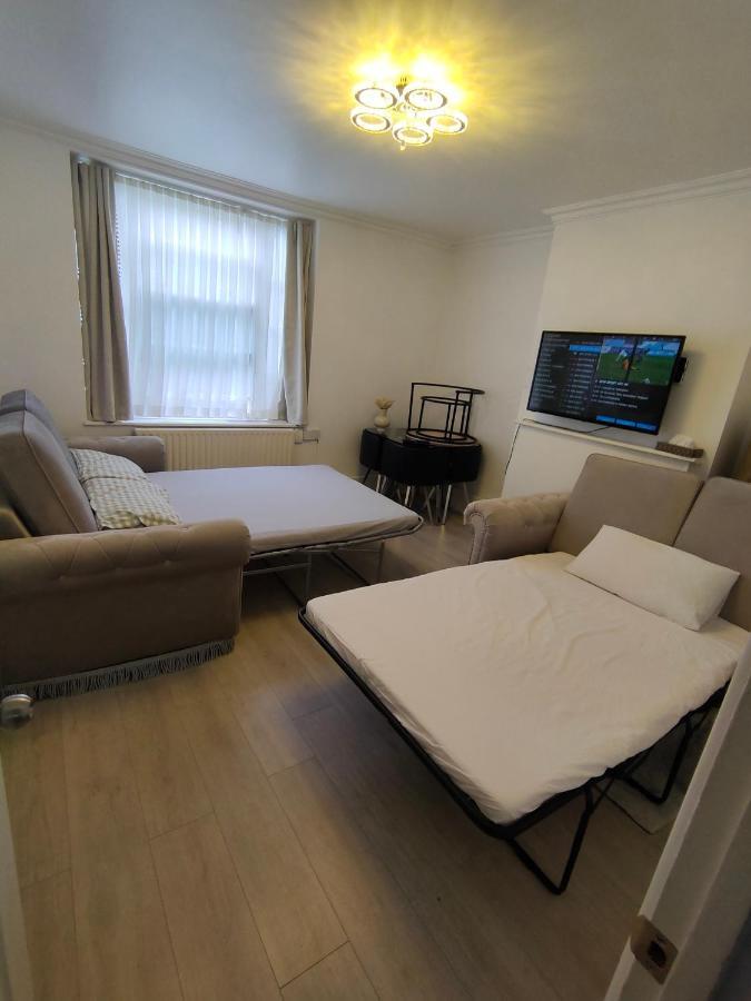 New Look Flat In Waterloo Leilighet