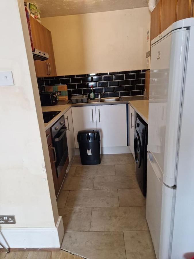 Apartment A Discreet Flat For The Family. London