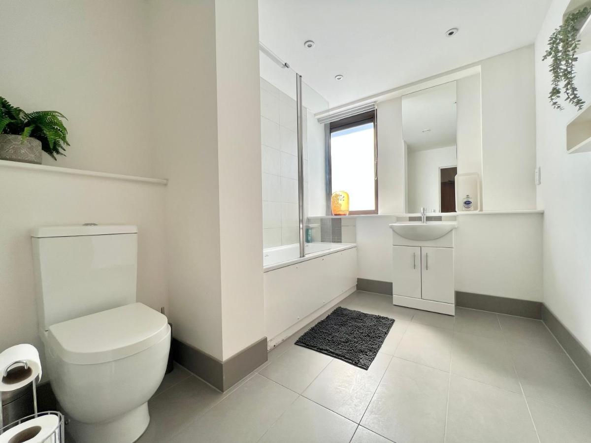 Apartment Beautifully Presented London