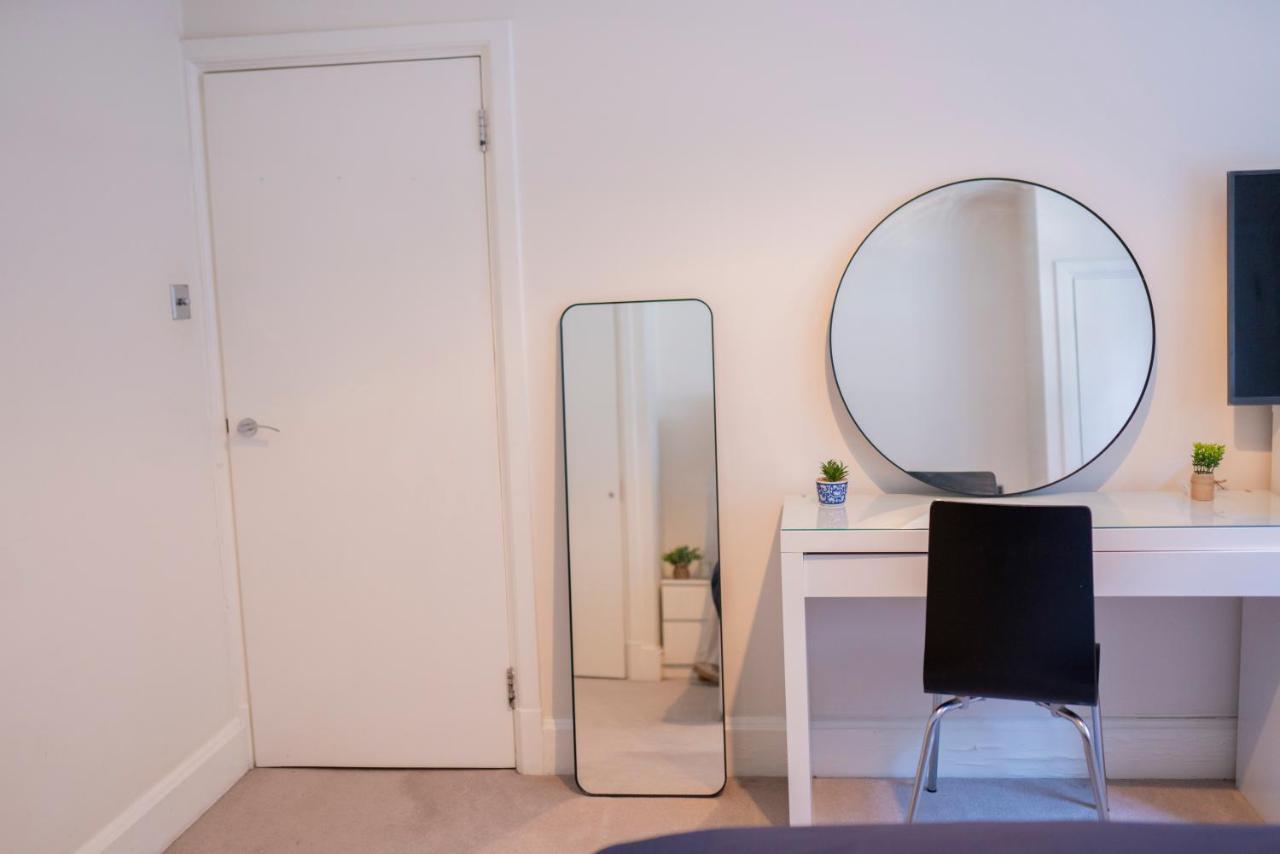 Flat In London