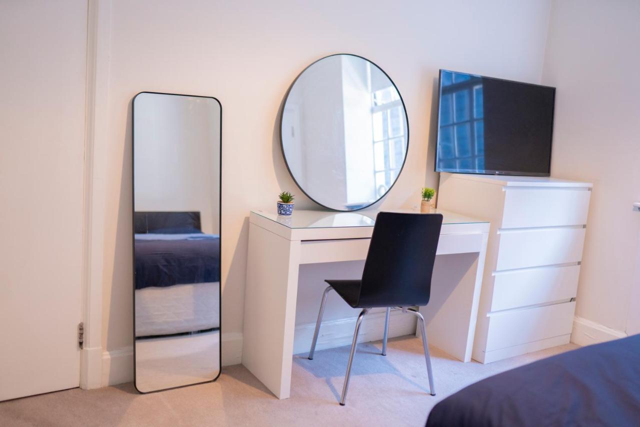 Flat In London