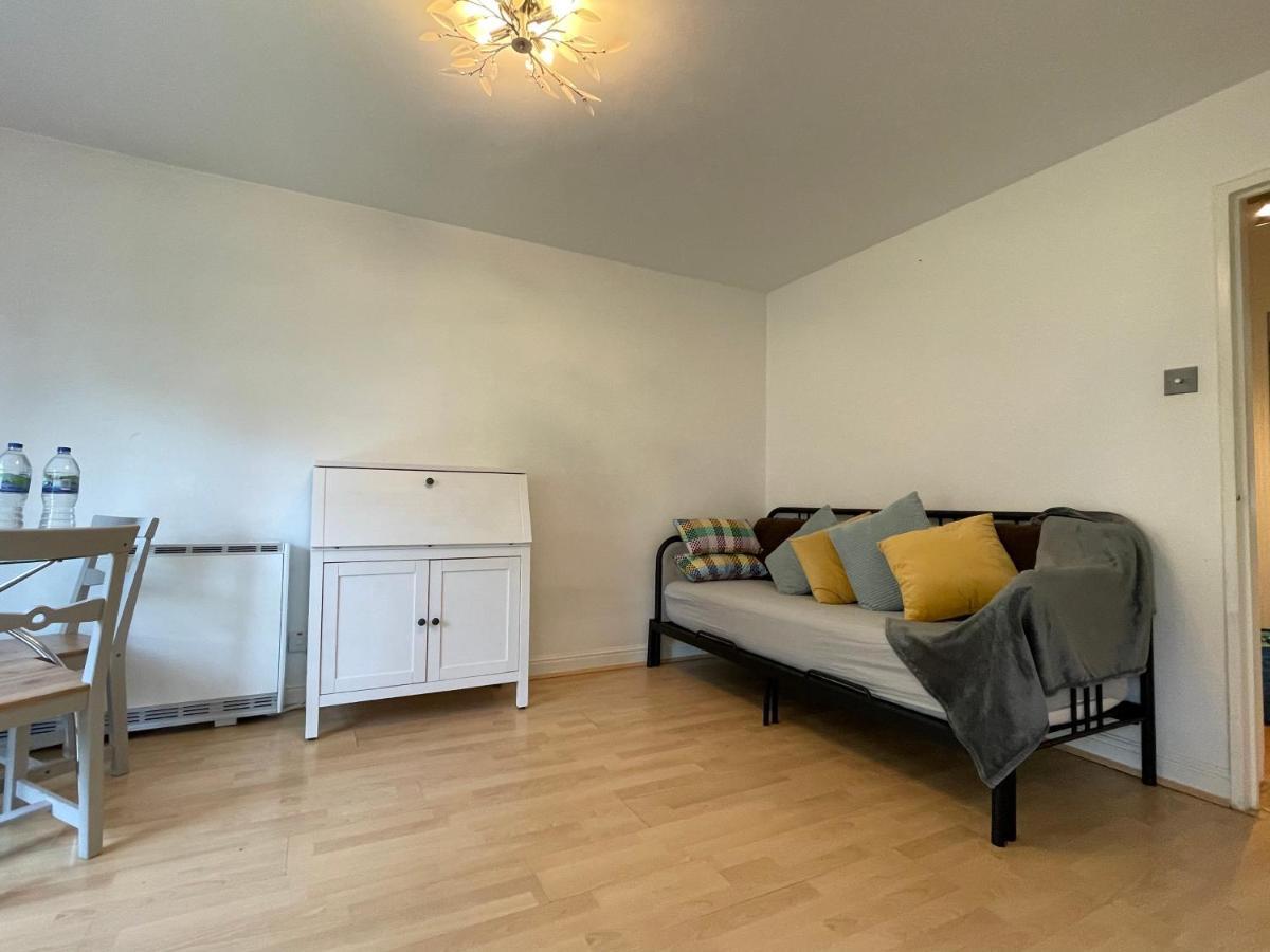 Surrey Docks Se16 Near Canada Water N Easy Access Canary Wharf Appartement *