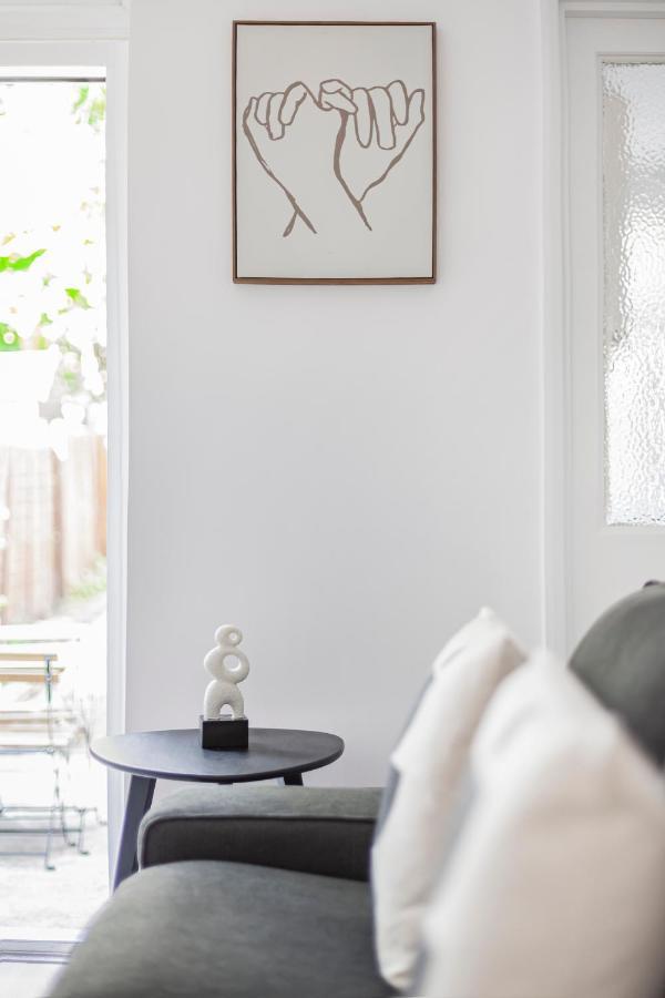 The Neasden Appartement