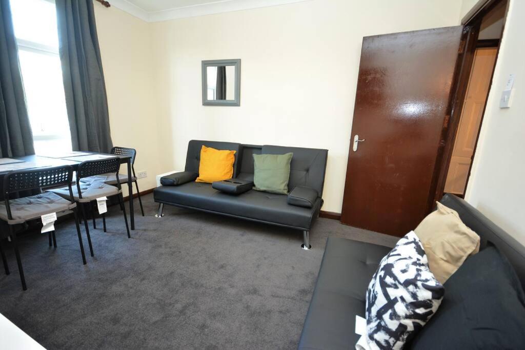 Lovely 3bedroom * London