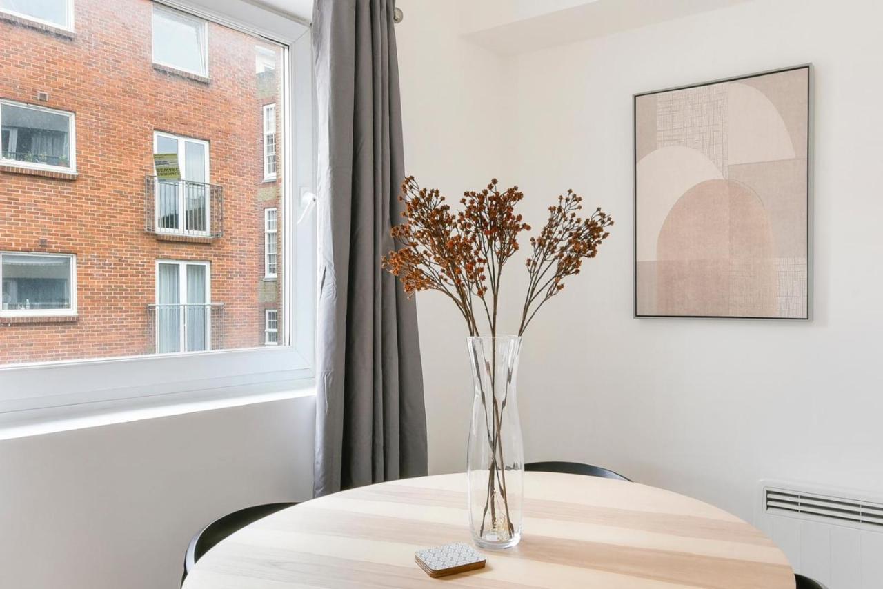 Amazing 2 Bedroom Flat In Canary Wharf Leilighet