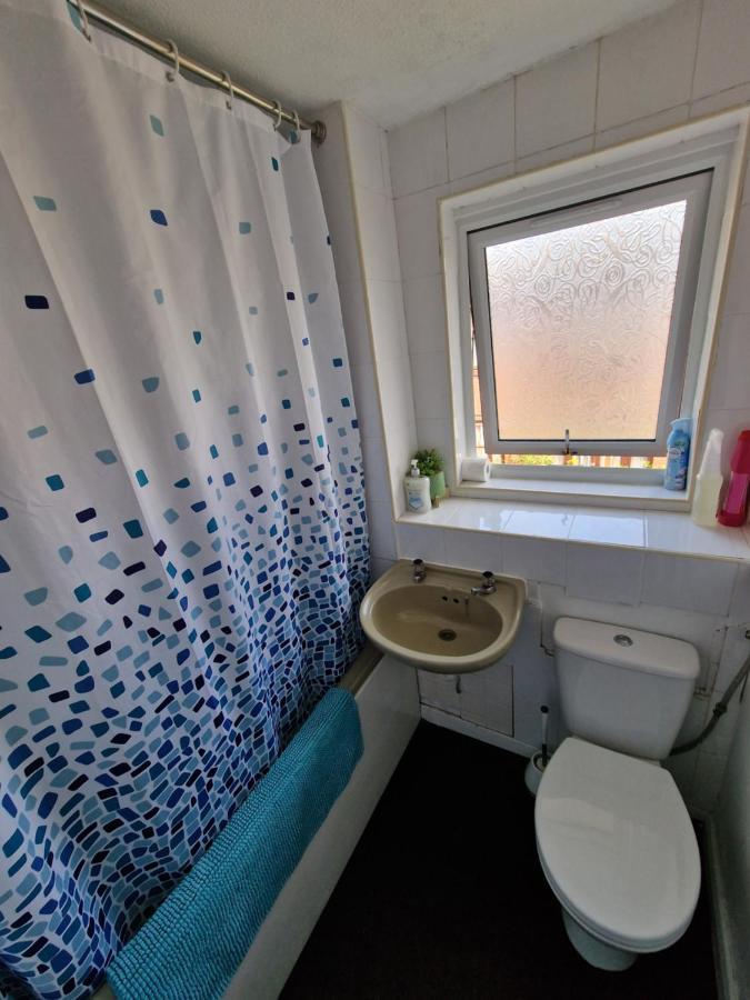 Privat overnatting Cozy Double Bedroom In Zone 1-2
