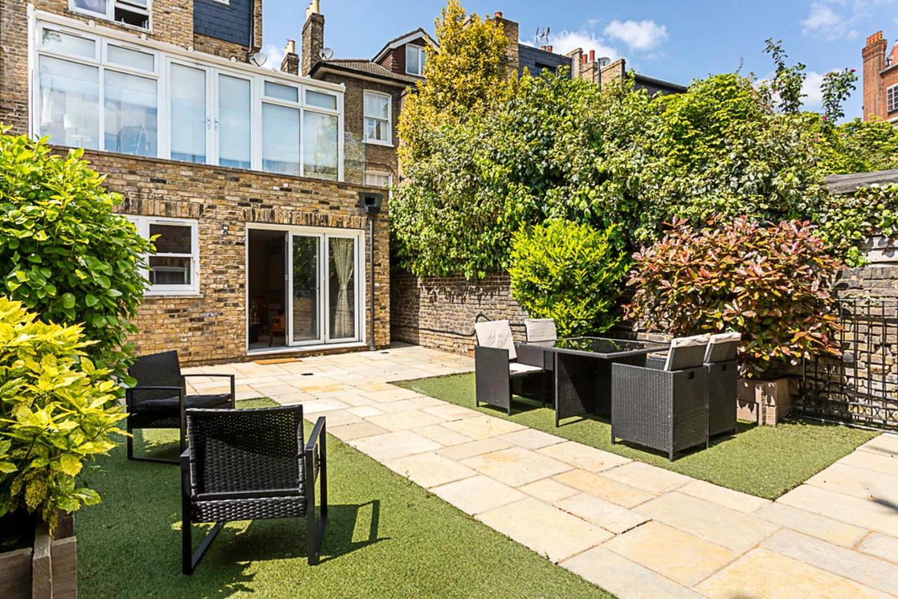 Stunning Flat In The Heart Of Parsons London