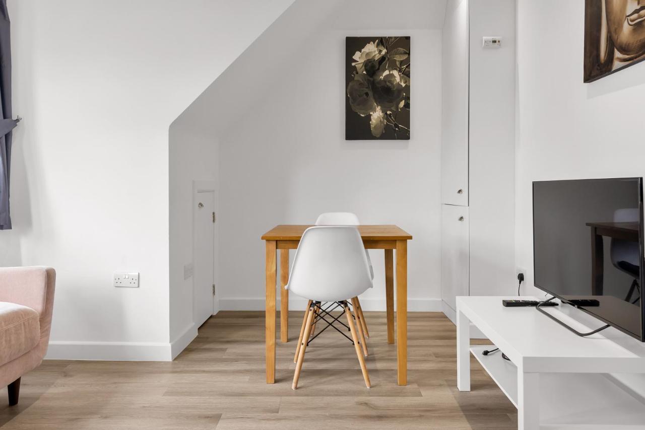 Apartment Modern In South West Wandsworth