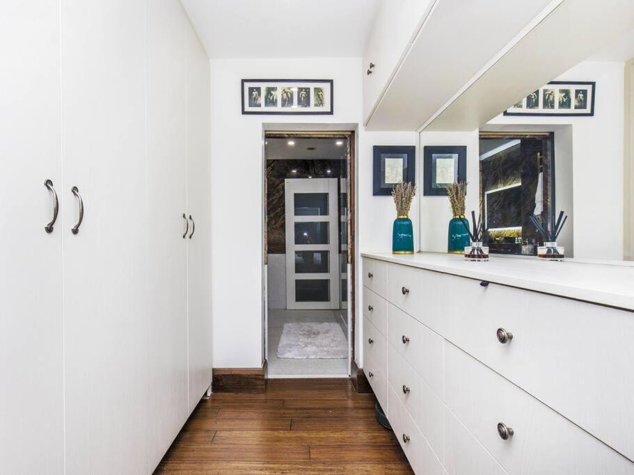 Apartamento Unique Luxury In The Heart Of London. Air Conditioned With Private Garden Londres